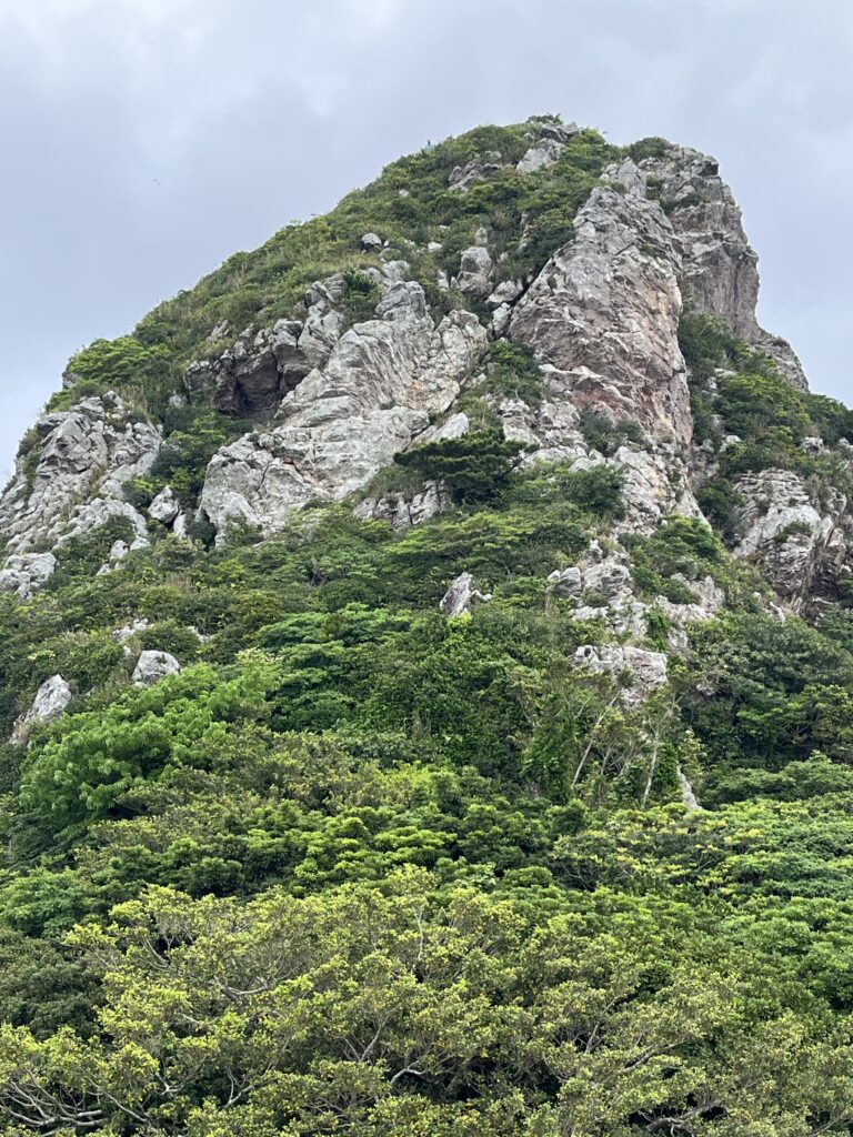 伊江島　城山（グスクやま　伊江島タッチュー）